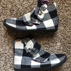 Blowfish Plaid Booties, Women’s Size 6